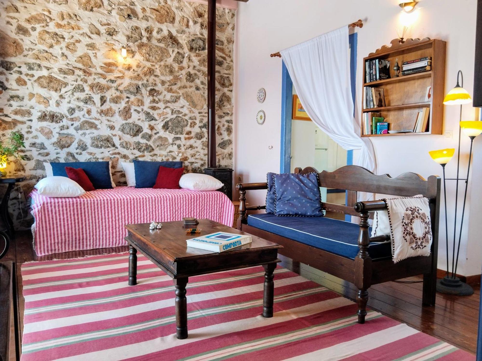 Elegeo Rockhouse Villa Agia Marina  Dış mekan fotoğraf