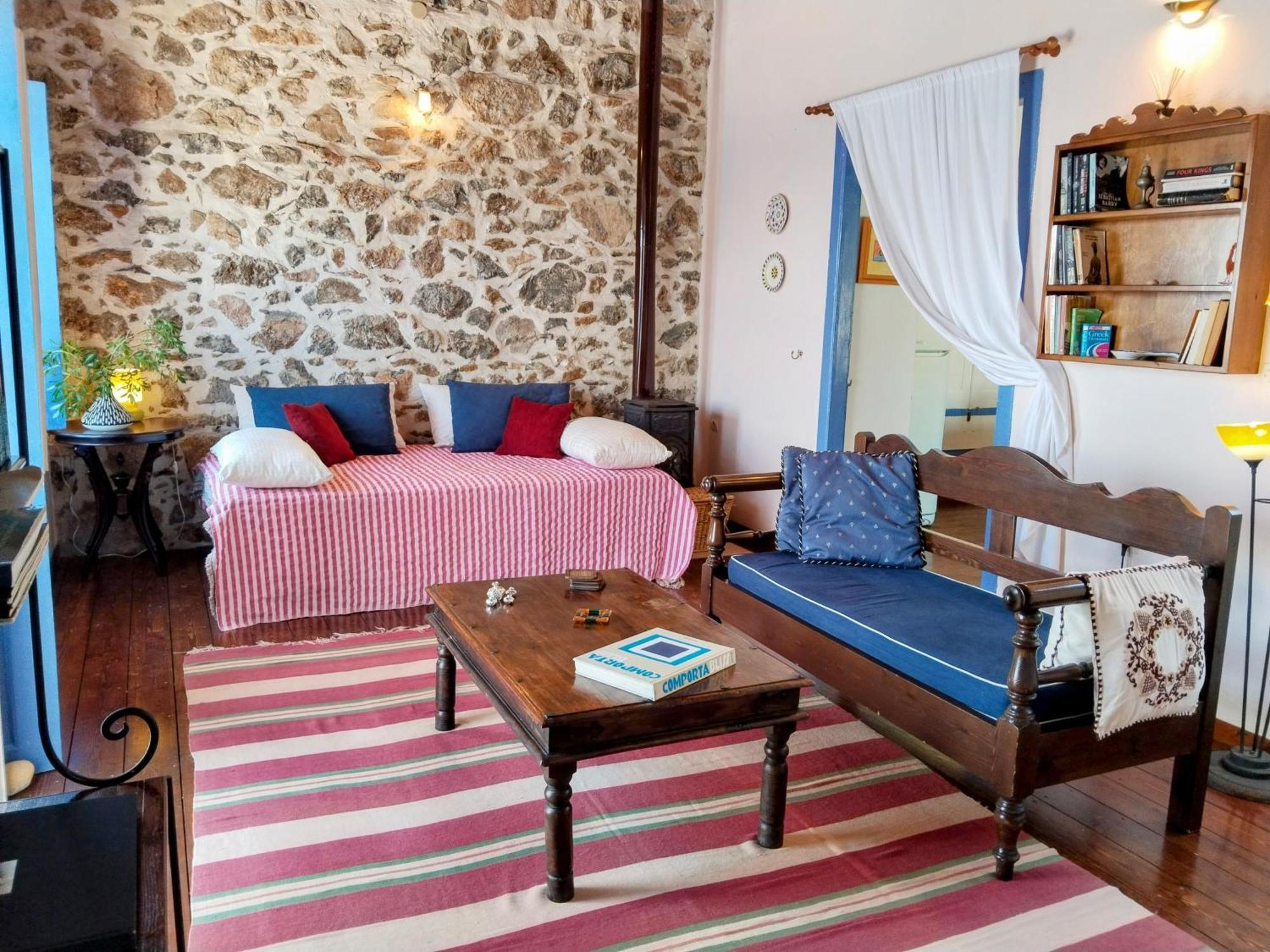 Elegeo Rockhouse Villa Agia Marina  Dış mekan fotoğraf